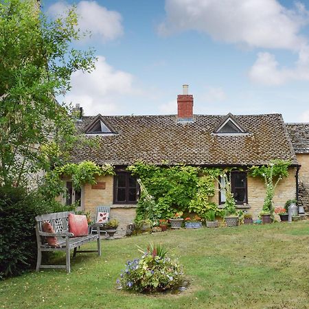 Picket Piece Cottage Chadlington ภายนอก รูปภาพ