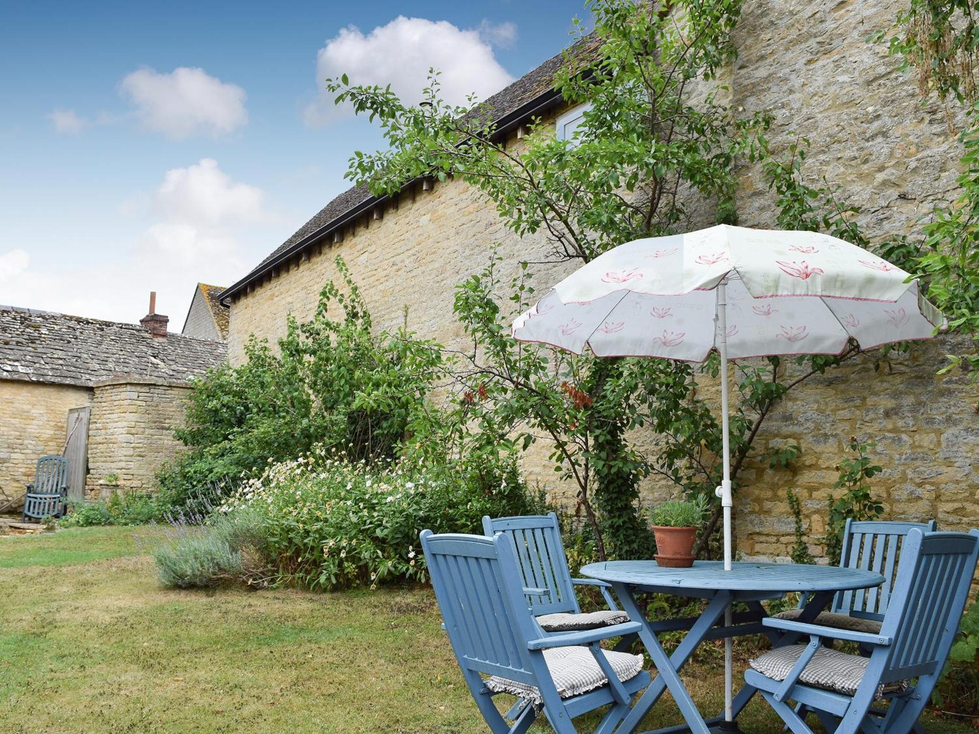 Picket Piece Cottage Chadlington ภายนอก รูปภาพ