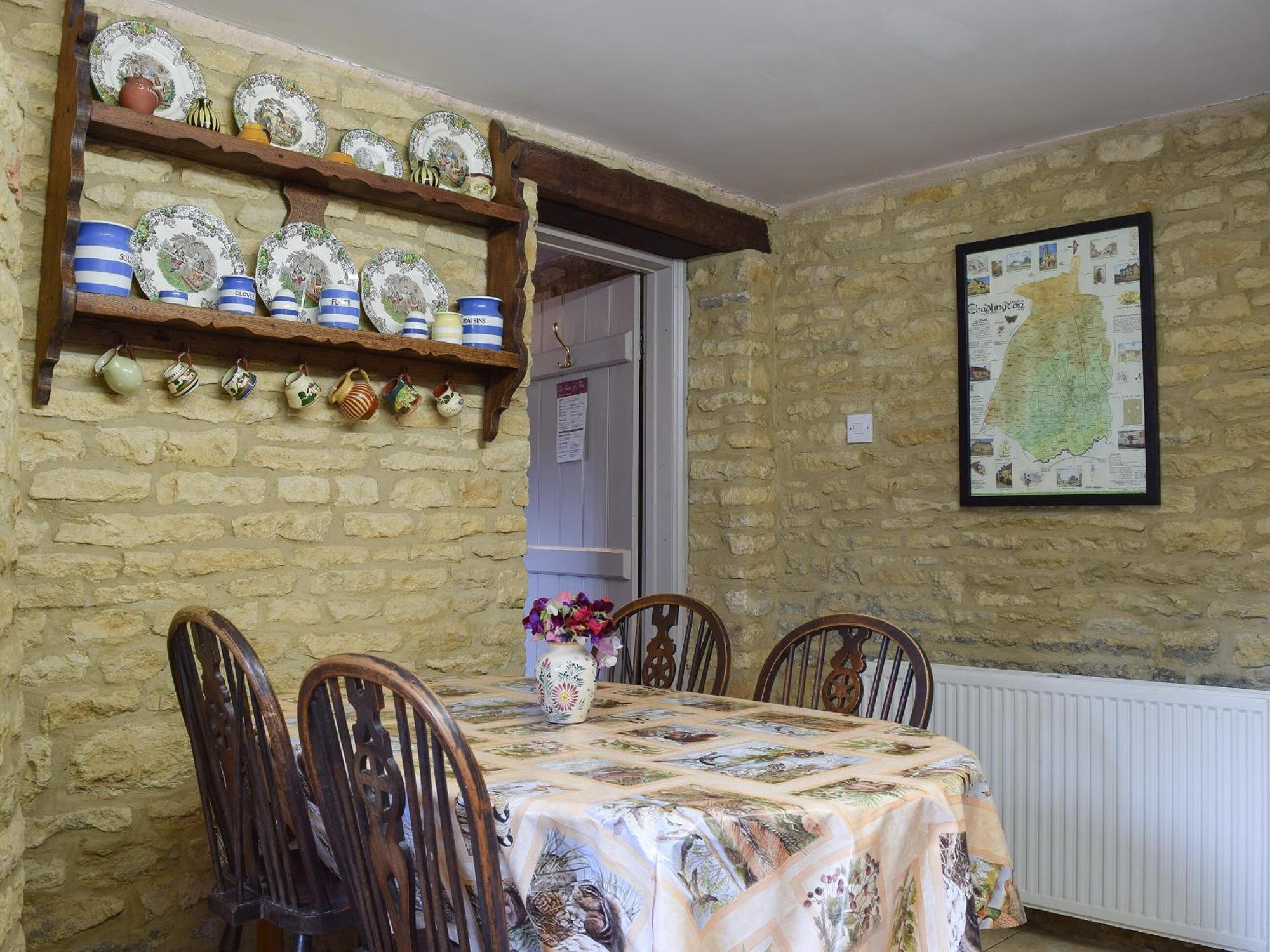 Picket Piece Cottage Chadlington ภายนอก รูปภาพ