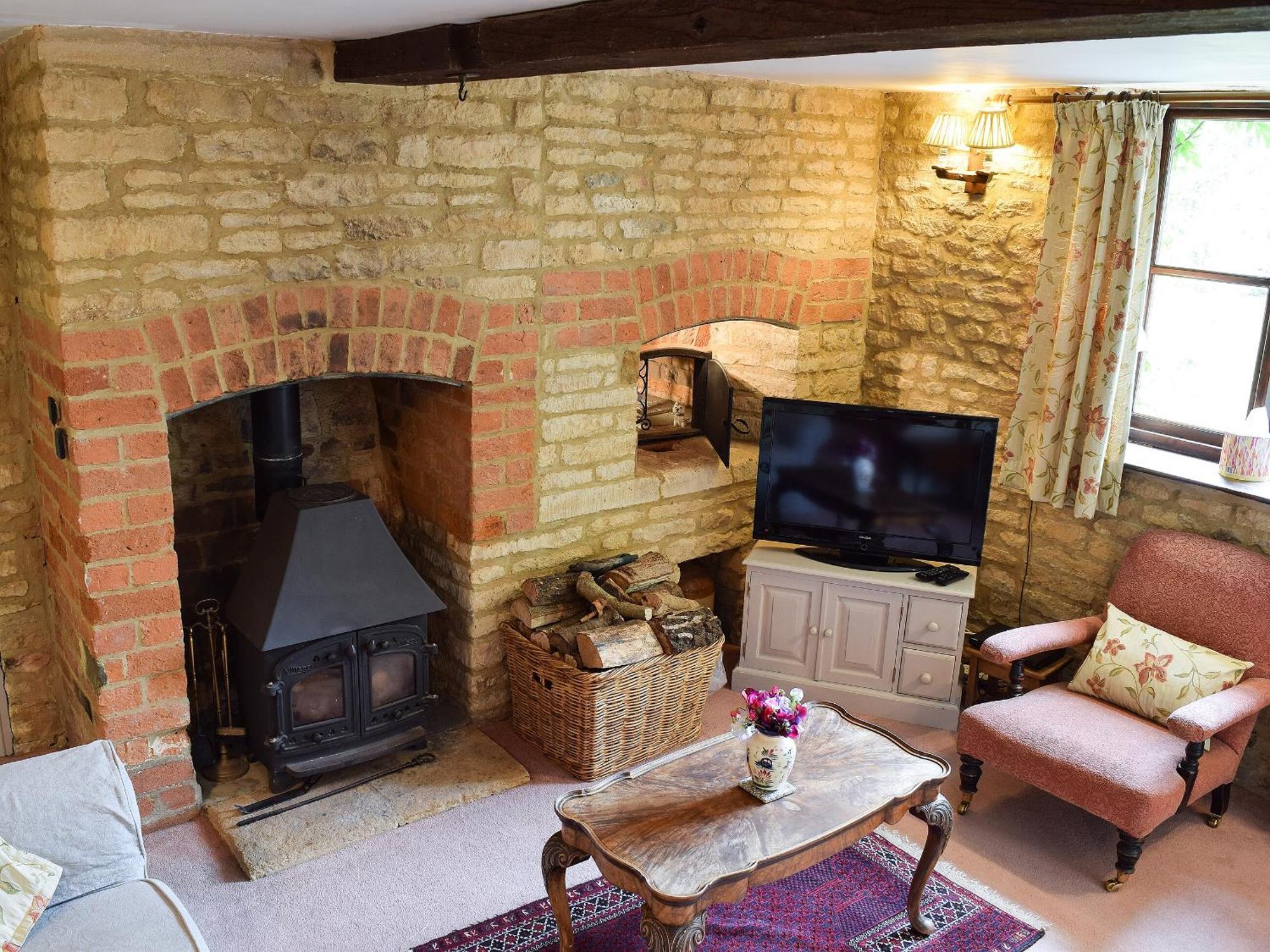 Picket Piece Cottage Chadlington ภายนอก รูปภาพ